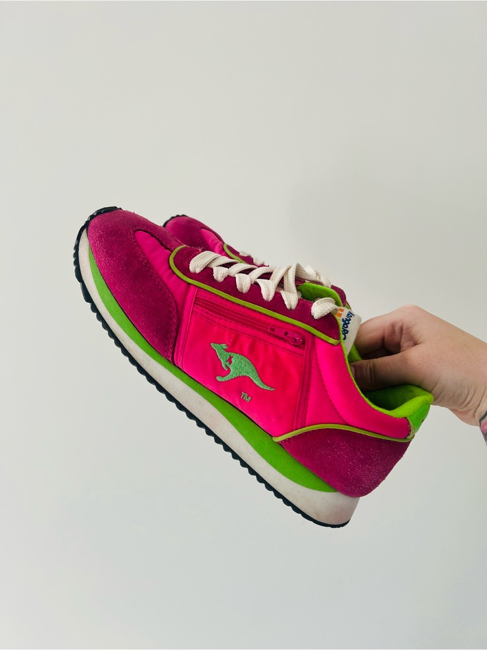 Vintage Y2K 2000s Kangaroos Sneaker Shoe Pink Green Delias
